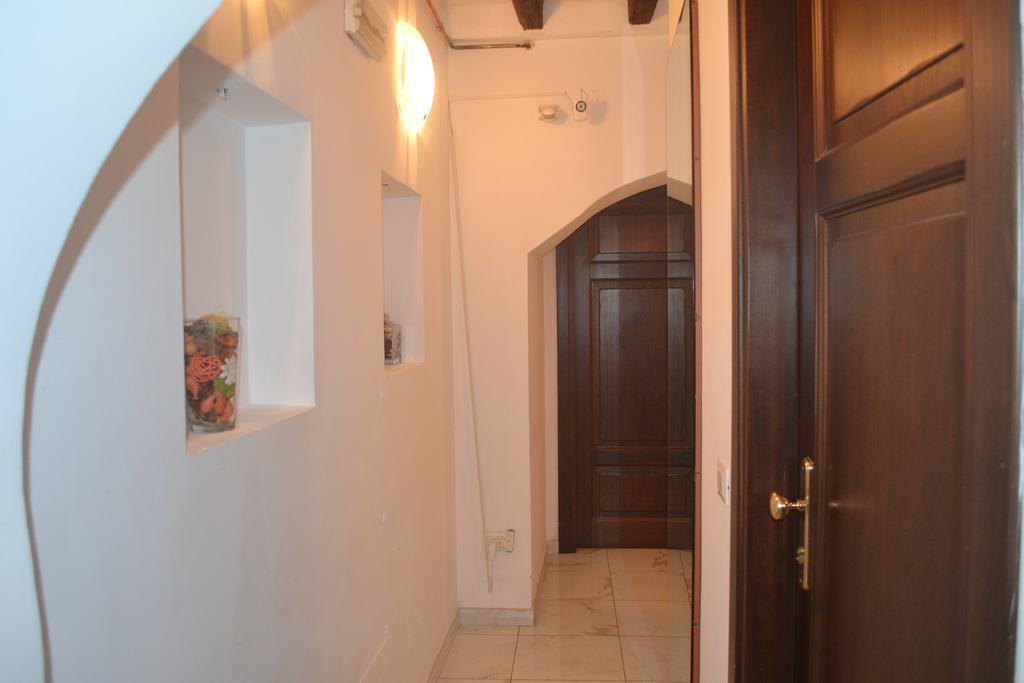 Suites Imperiali Guest House โรม ภายนอก รูปภาพ